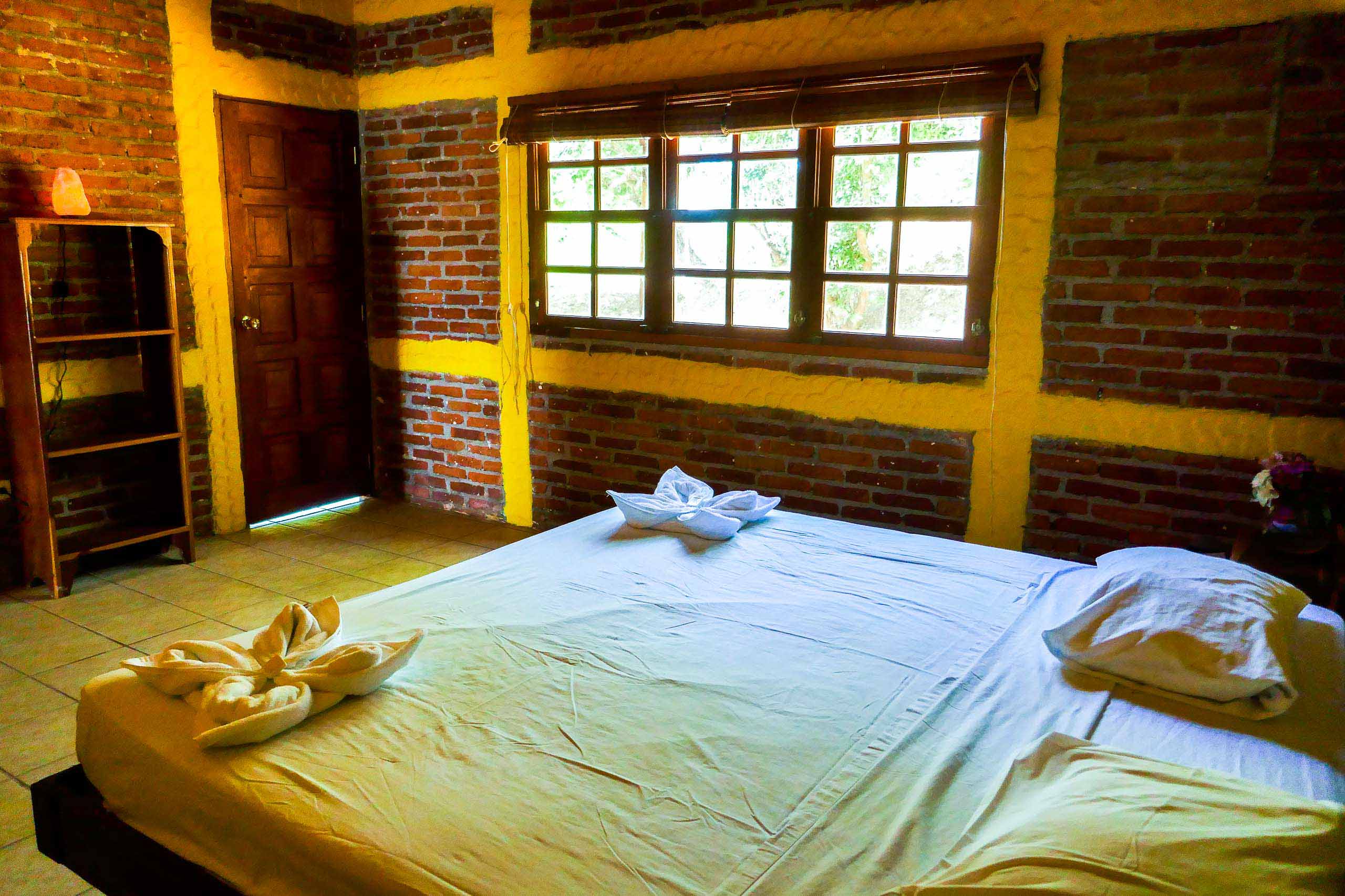 Casa Oro Group Casa-Ruth-San-Juan-del-Sur-Nicaragua-King-Room-Bricks-Salt-Lamp-Comfort-Retreat Casa Ruth 